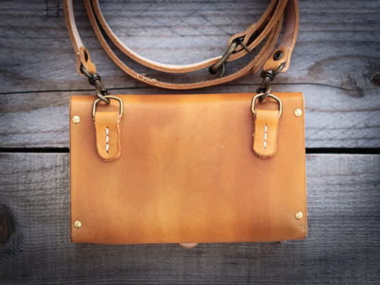 Le Reporter - Pochette cuir et bois - Miel – Image 5