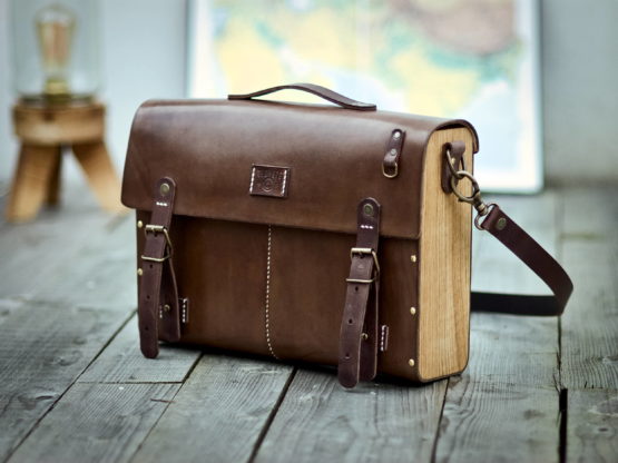 Cartable vélo cuir et bois - Chocolat, Miel ou Noir vintage – Image 4