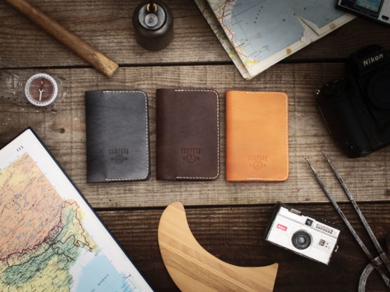 Voyageur - Porte passeport cuir - Noir Vintage – Image 3